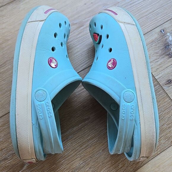 Crocs Light Blue Clogs Pink Accents 1 Watermelon crock charm included Kids Child - Picture 9 of 16
